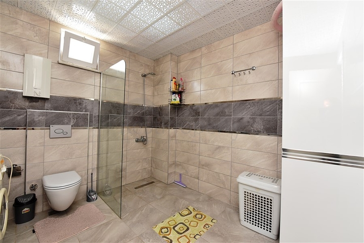 قريبة من البحر والخدمات -دوبلكس عائلية 3 غرف وصالة -مهموتلار / الانيا 