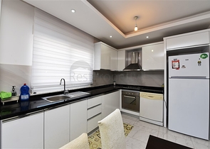 قريبة من البحر والخدمات -دوبلكس عائلية 3 غرف وصالة -مهموتلار / الانيا 