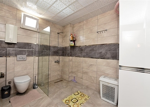 قريبة من البحر والخدمات -دوبلكس عائلية 3 غرف وصالة -مهموتلار / الانيا 