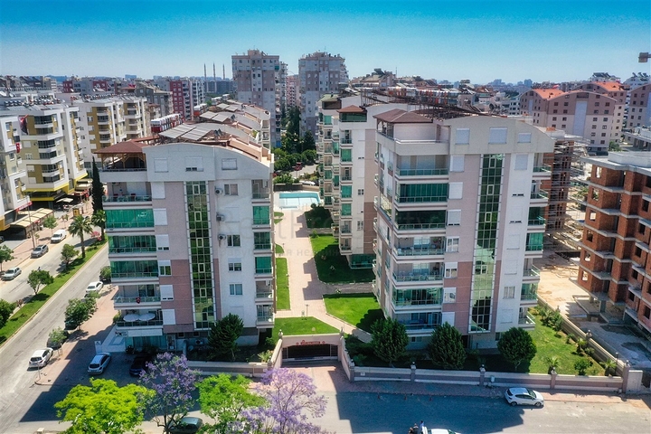 شقة 4 غرف نوم في اونجالي كونيالتي