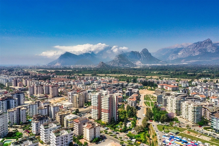 شقة 4 غرف نوم في اونجالي كونيالتي