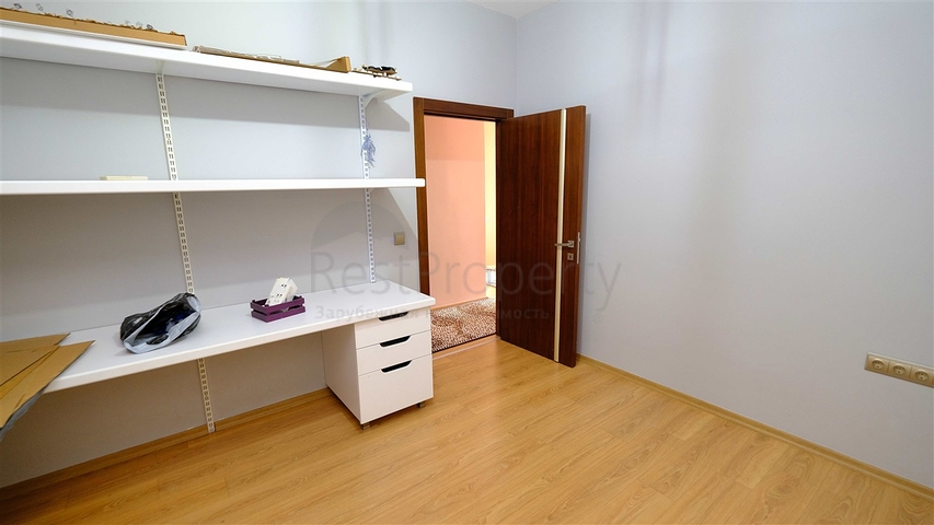 شقة 4 غرف نوم في اونجالي كونيالتي