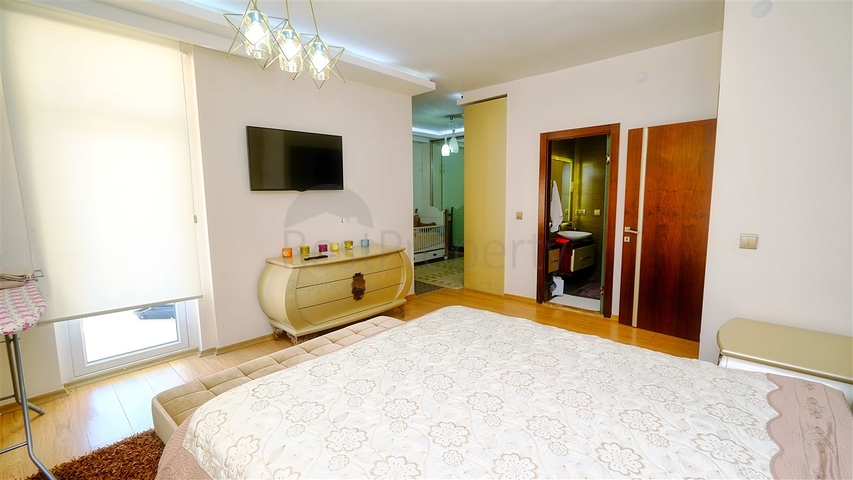 شقة 4 غرف نوم في اونجالي كونيالتي