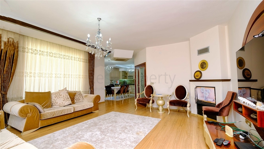 شقة 4 غرف نوم في اونجالي كونيالتي