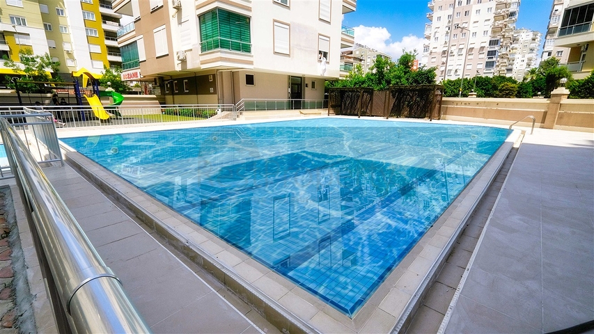 شقة 4 غرف نوم في اونجالي كونيالتي