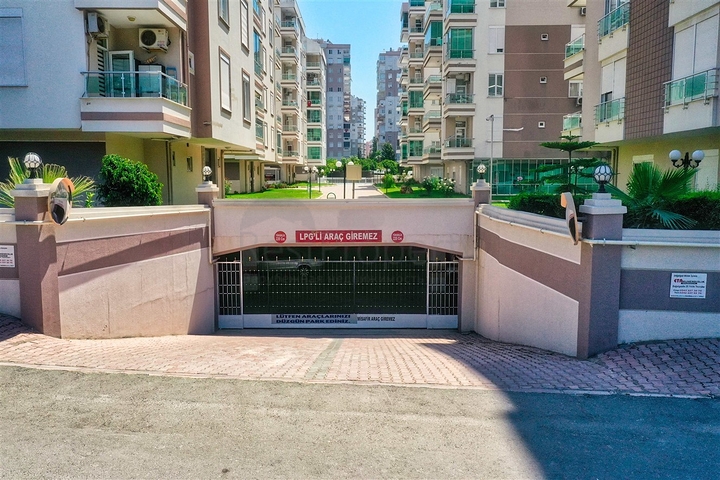 شقة 4 غرف نوم في اونجالي كونيالتي