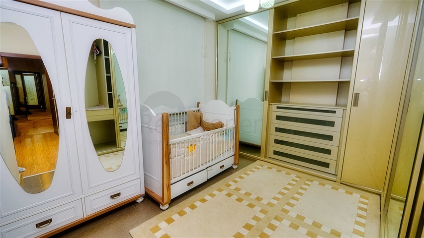 شقة 4 غرف نوم في اونجالي كونيالتي