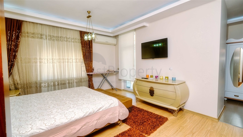 شقة 4 غرف نوم في اونجالي كونيالتي