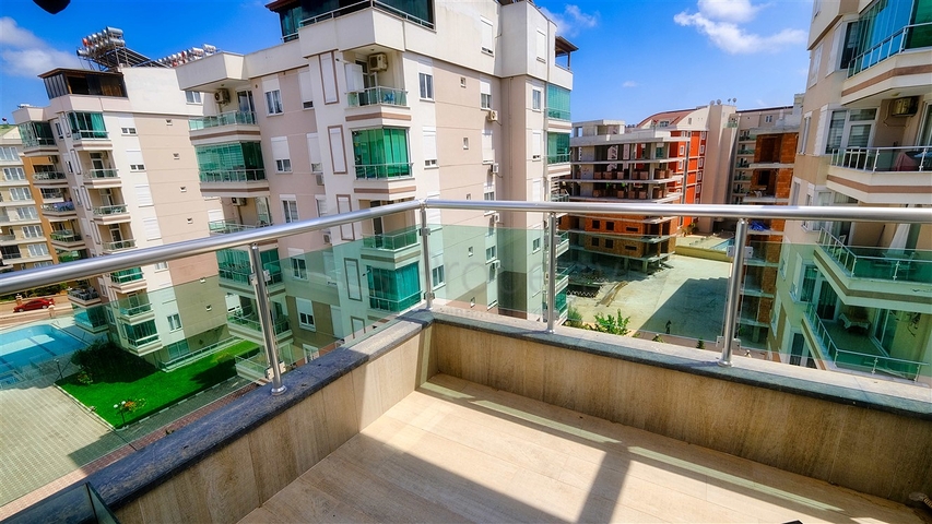 شقة 4 غرف نوم في اونجالي كونيالتي