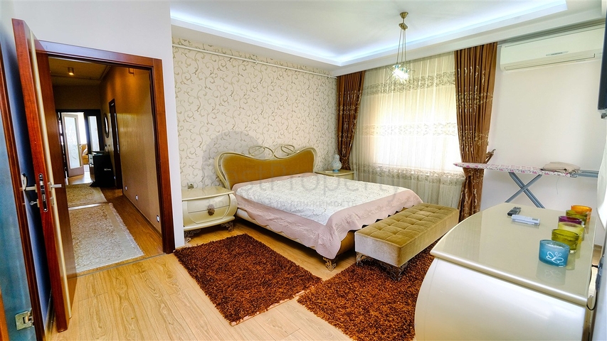 شقة 4 غرف نوم في اونجالي كونيالتي