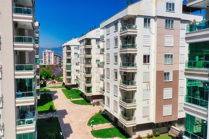 شقة 4 غرف نوم في اونجالي كونيالتي