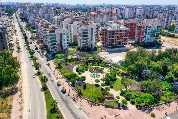 شقة 4 غرف نوم في اونجالي كونيالتي