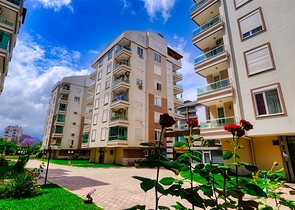 شقة 4 غرف نوم في اونجالي كونيالتي