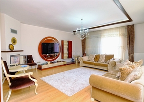 شقة 4 غرف نوم في اونجالي كونيالتي