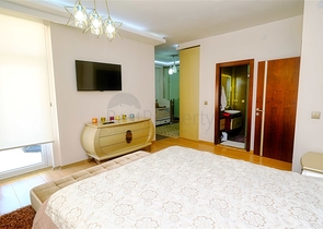 شقة 4 غرف نوم في اونجالي كونيالتي