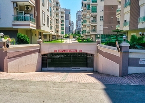 شقة 4 غرف نوم في اونجالي كونيالتي