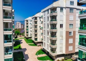 شقة 4 غرف نوم في اونجالي كونيالتي