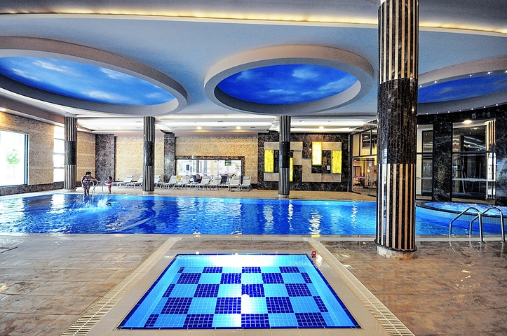 اطلالة بحر - مجمع بخدمات 5 نجوم -شقة 2 غرفة وصالة -في كارجي جاك / الانيا