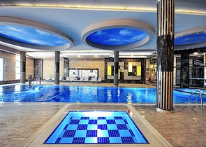 اطلالة بحر - مجمع بخدمات 5 نجوم -شقة 2 غرفة وصالة -في كارجي جاك / الانيا