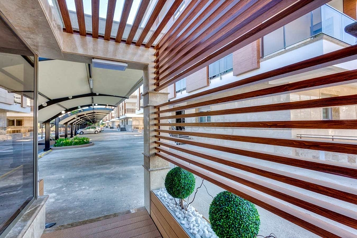 بنتهاوس 4 + 1 في مشروع راقٍ في أنجالي كونيالتي