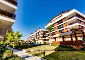 بنتهاوس 4 + 1 في مشروع راقٍ في أنجالي كونيالتي