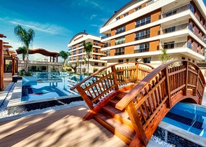 بنتهاوس 4 + 1 في مشروع راقٍ في أنجالي كونيالتي