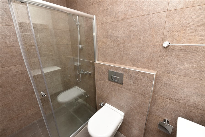 مجمع حديث -شقة 2 غرفة وصالة - مطبخ منفصل -في مهموتلار / الانيا 