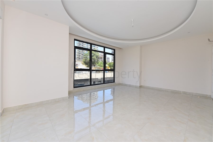 مجمع حديث -شقة 2 غرفة وصالة - مطبخ منفصل -في مهموتلار / الانيا 