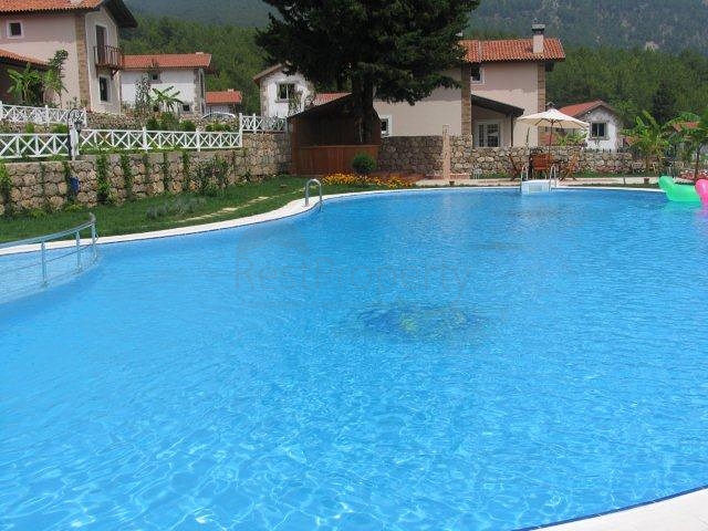 فيلا في كيمير للبيع 