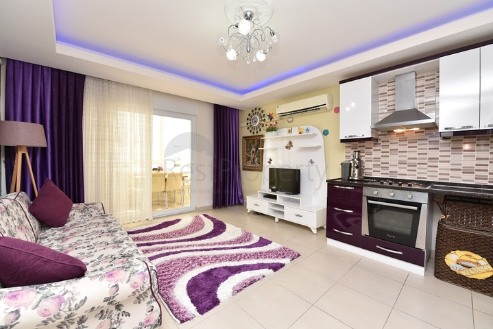 قريبة من البحر والخدمات -شقة غرفة وصالة -مفروشة -في مهموتلار / الانيا 