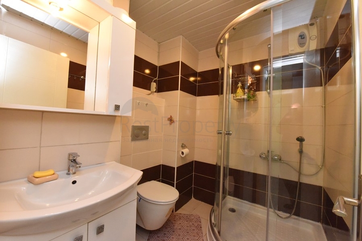 قريبة من البحر والخدمات -شقة غرفة وصالة -مفروشة -في مهموتلار / الانيا 