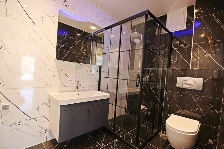 اطلالة بحر - دوبلكس فاخرة - 4 غرف وصالة -في مهموتلار / الانيا 