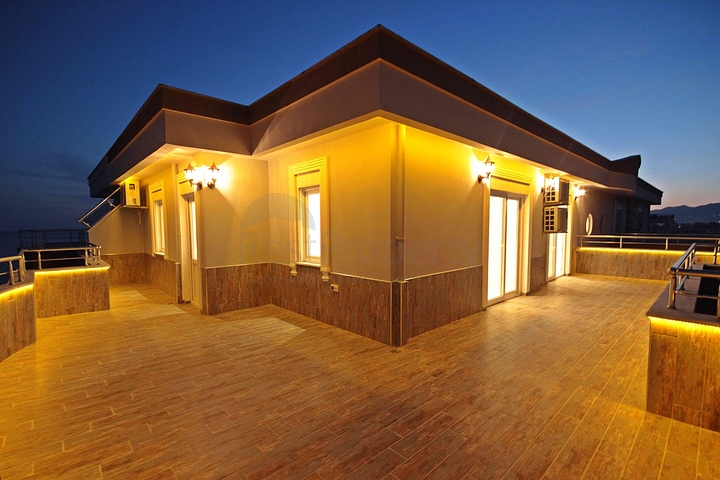 اطلالة بحر - دوبلكس فاخرة - 4 غرف وصالة -في مهموتلار / الانيا 