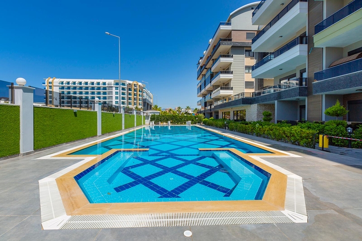 شقة انيقة ضمن مجمع حديث فاخر - تصميم 1+1 مع الاثاث -في كارجي جاك / الانيا 