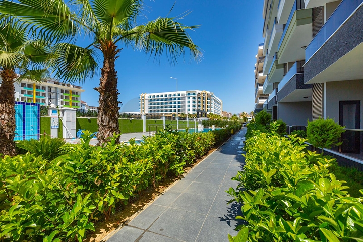 شقة انيقة ضمن مجمع حديث فاخر - تصميم 1+1 مع الاثاث -في كارجي جاك / الانيا 