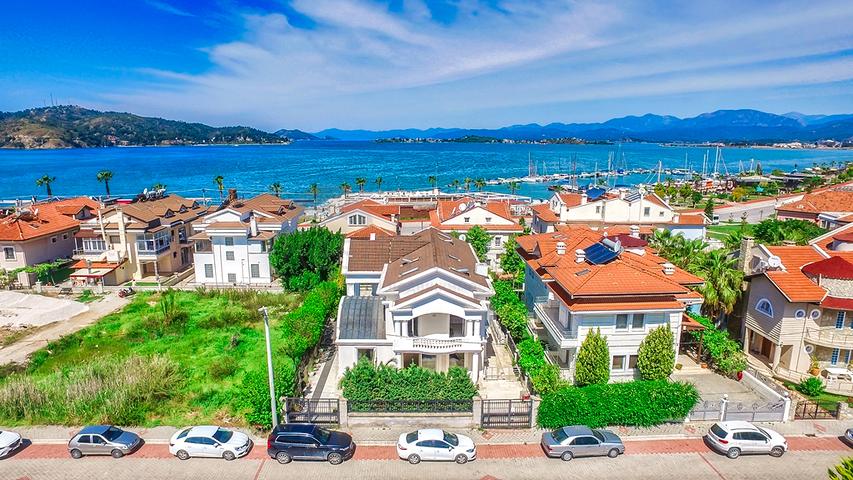 فيلا فاخرة من 5 غرف نوم في وسط فتحية