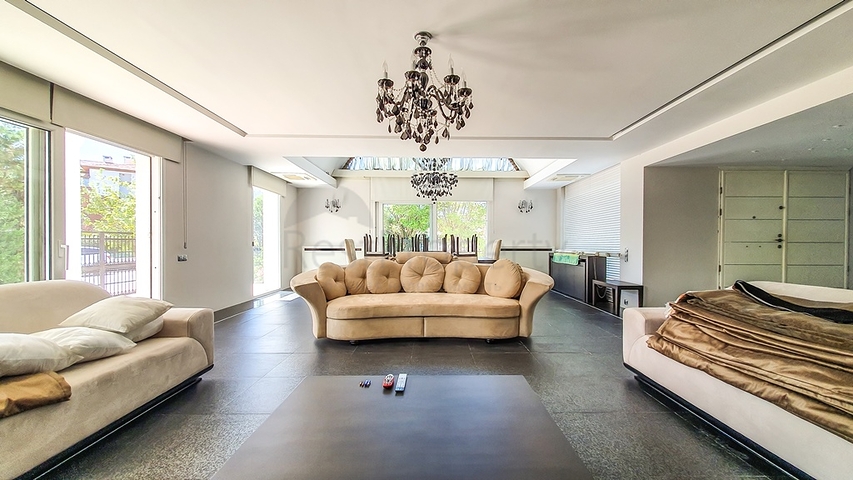 فيلا فاخرة من 5 غرف نوم في وسط فتحية