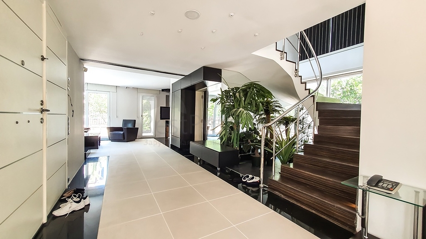 فيلا فاخرة من 5 غرف نوم في وسط فتحية