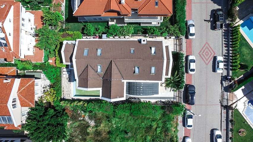 فيلا فاخرة من 5 غرف نوم في وسط فتحية