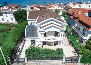 فيلا فاخرة من 5 غرف نوم في وسط فتحية