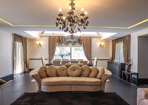 فيلا فاخرة من 5 غرف نوم في وسط فتحية