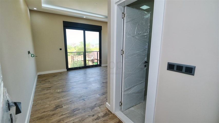 فيلا منفصلة 5 + 1 في يشيلباهير دوشيميتي