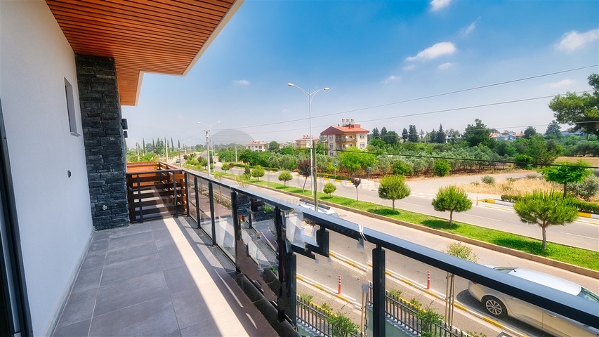 فيلا منفصلة 5 + 1 في يشيلباهير دوشيميتي