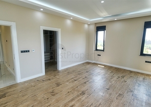 فيلا منفصلة 5 + 1 في يشيلباهير دوشيميتي