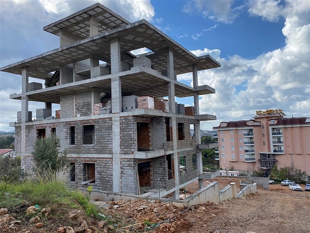 بالتقسيط دون فوائد - شقق قيد الانشاء -في منطقة اوبا المركزية / الانيا 