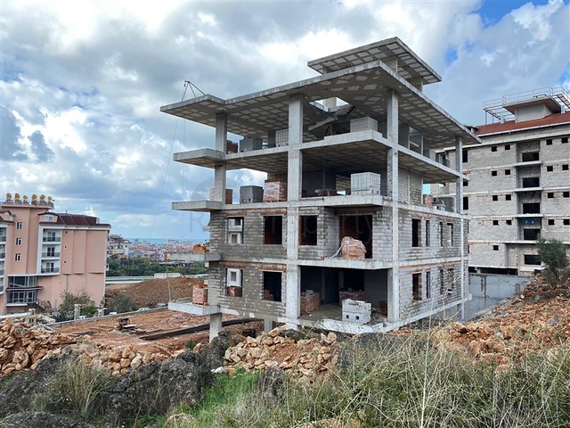 بالتقسيط دون فوائد - شقق قيد الانشاء -في منطقة اوبا المركزية / الانيا 