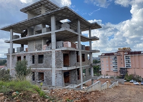 بالتقسيط دون فوائد - شقق قيد الانشاء -في منطقة اوبا المركزية / الانيا 