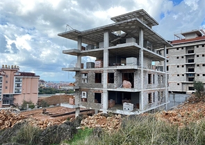 بالتقسيط دون فوائد - شقق قيد الانشاء -في منطقة اوبا المركزية / الانيا 