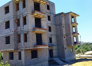 اسعار اقتصادية - شقق عائلية واسعة -قريبة من البحر والمركز -في غازي باشا / الانيا 