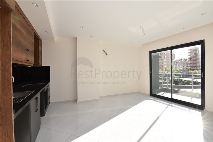 مجمع فاخر - خدمات 5 نجوم -شقة غرفة وصالة - في مهموتلار / الانيا 